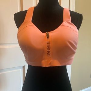 Victoria's Secret Intimates & Sleepwear - Victoria Sport Incredible Knockout Ultra Max 38DD Victoria's Secret Intimates & Sleepwear - Victoria Sport Incredible Knockout Ultra Max 38DD